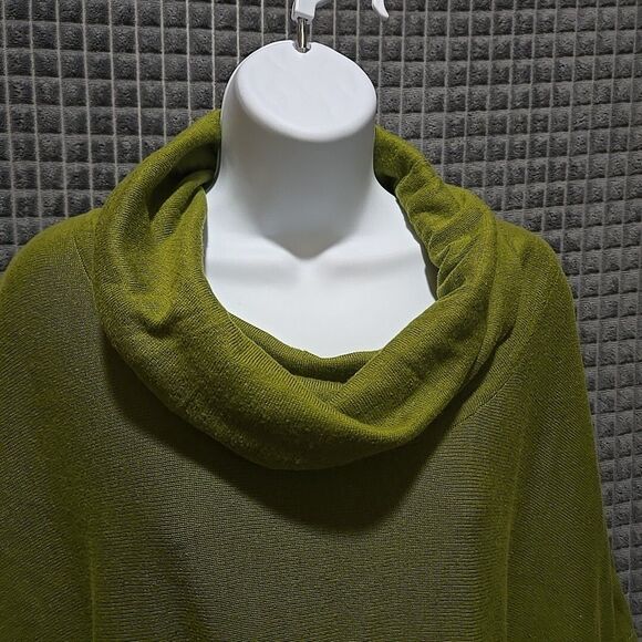 Chaus Sweater Poncho Shawl Top SzM/L Green Oversized Knit Cowl Boho Chic Pacha - Picture 5 of 16